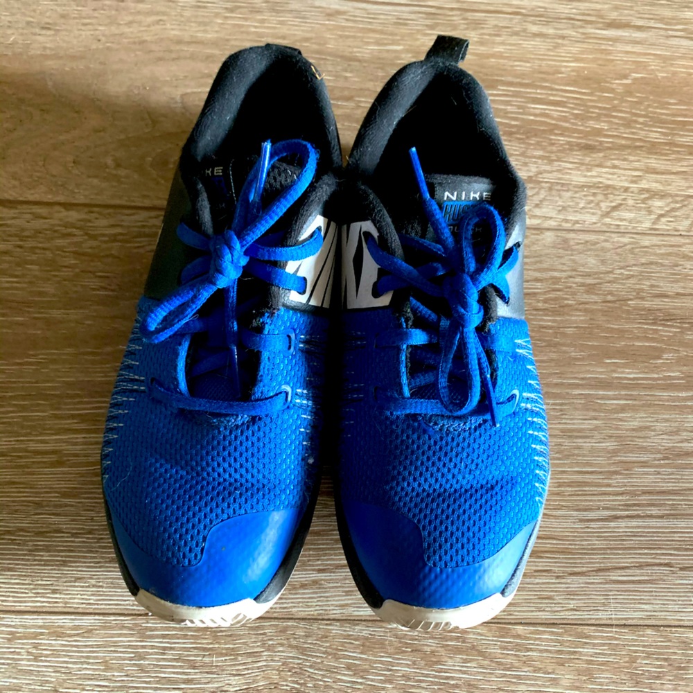 Nike Boys Basketball shoes